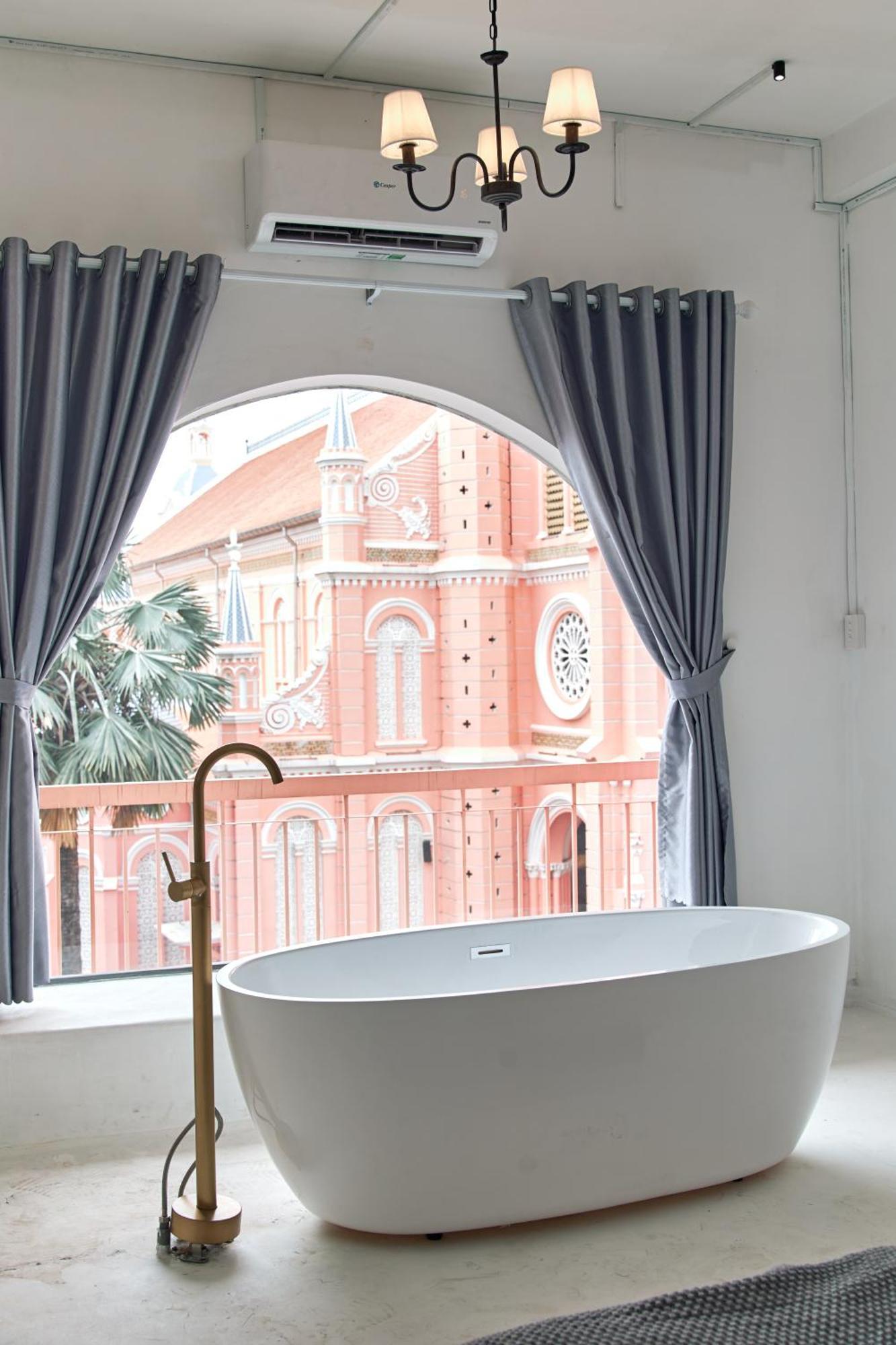 Mg Pink Church Ho Chi Minh City Exterior photo